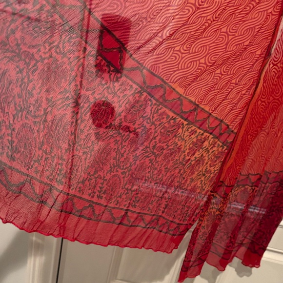 Red Patterned Scarf - Picture 2 of 4